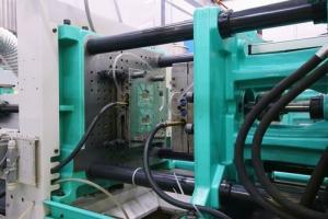 Spuitgietmachine van AKF Plastics